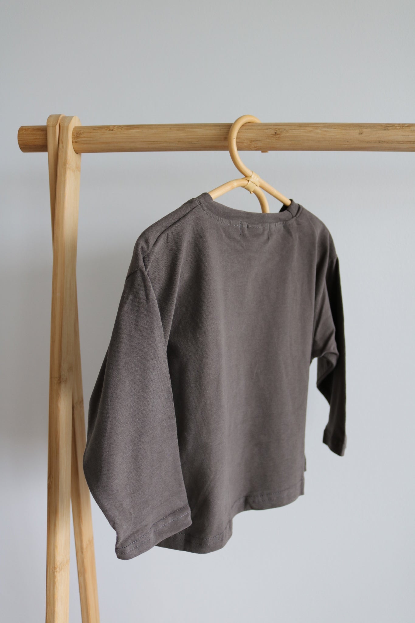 Oversized Pocket Tee in Charcoal