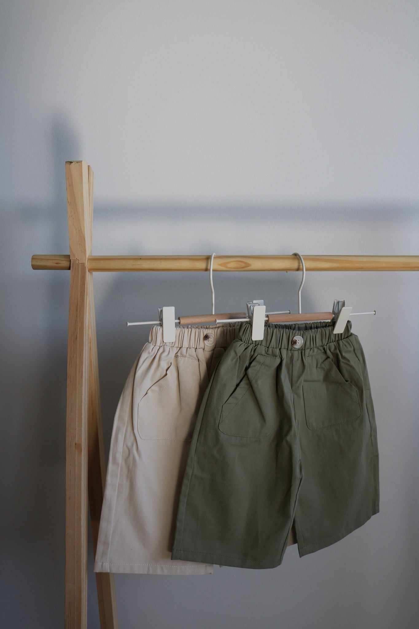 Bermuda Shorts in Sage