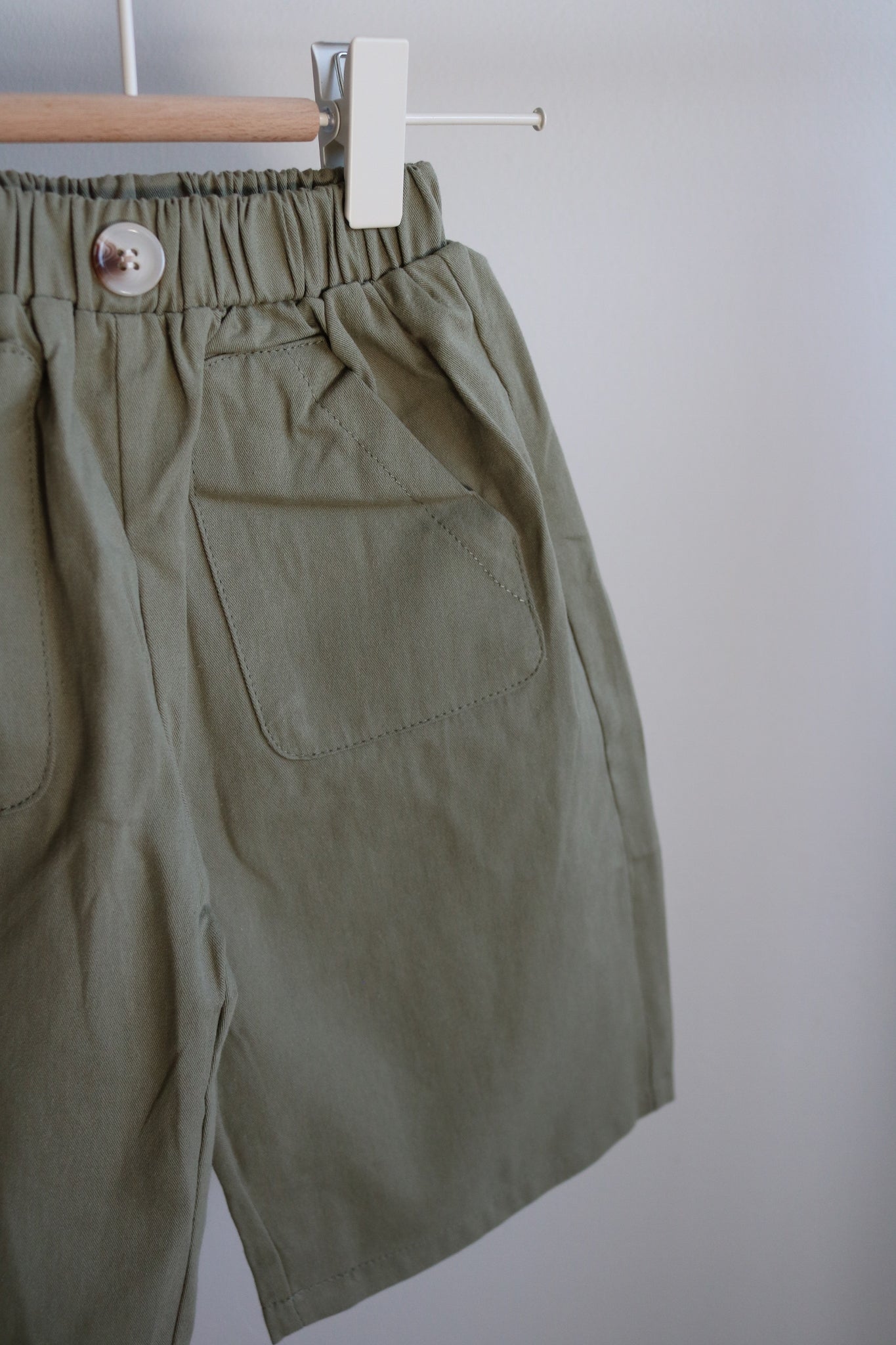 Bermuda Shorts in Sage