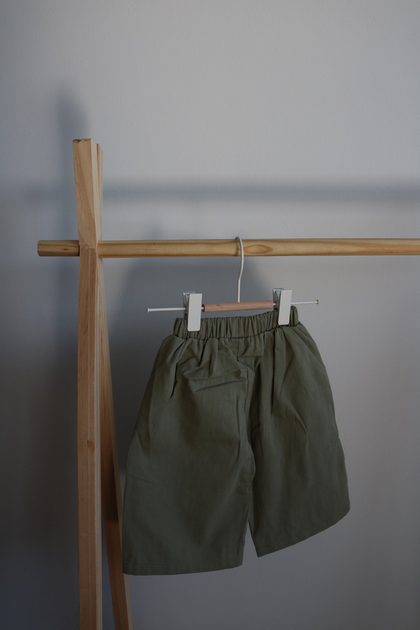 Bermuda Shorts in Sage