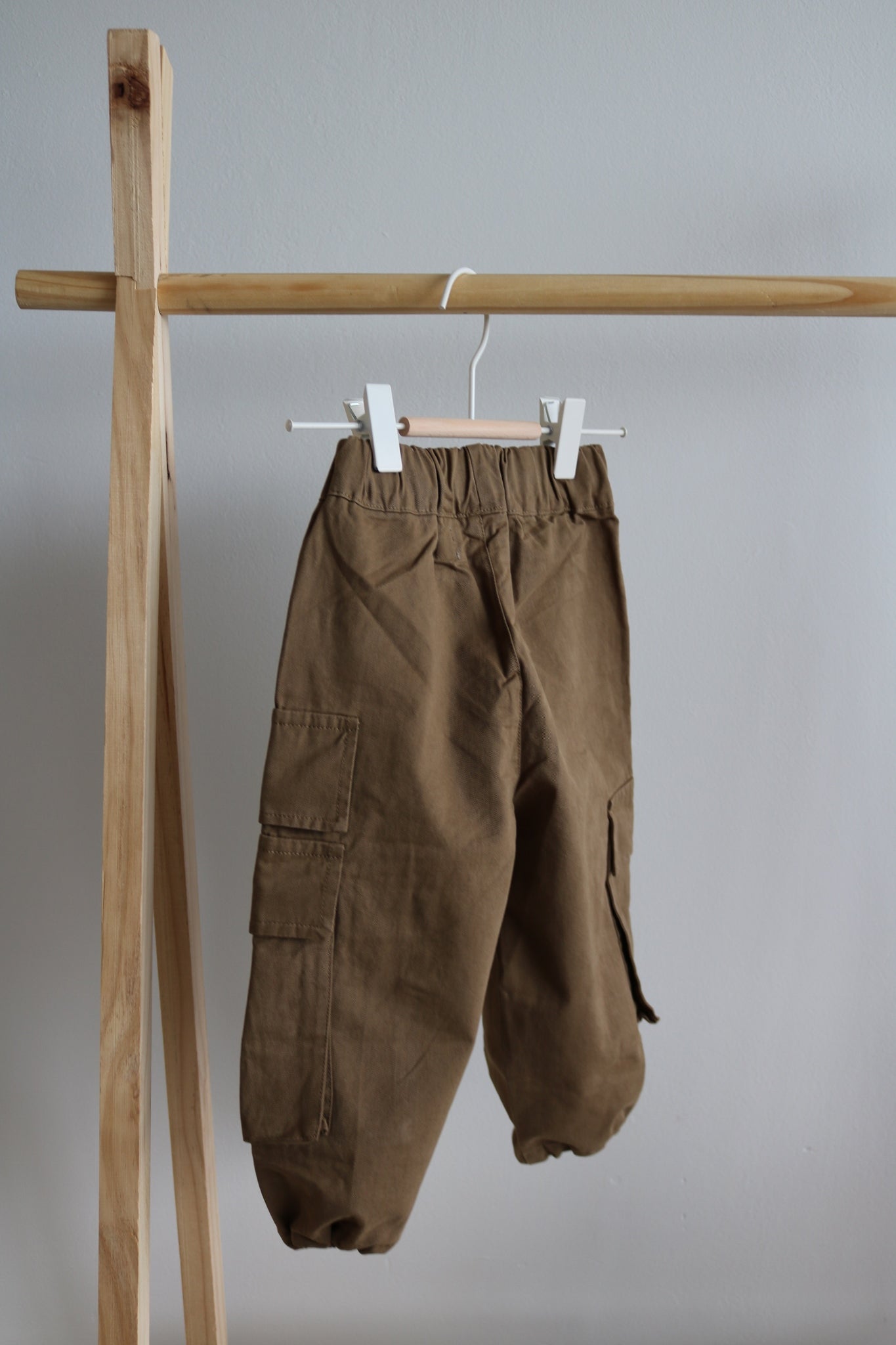 Kids Cargo Trousers in Camel