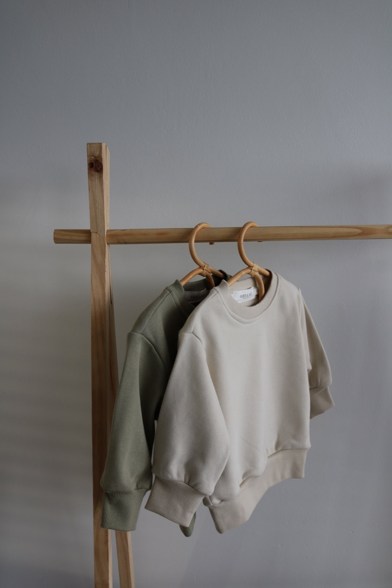 Kids Sweatshirt in Oat