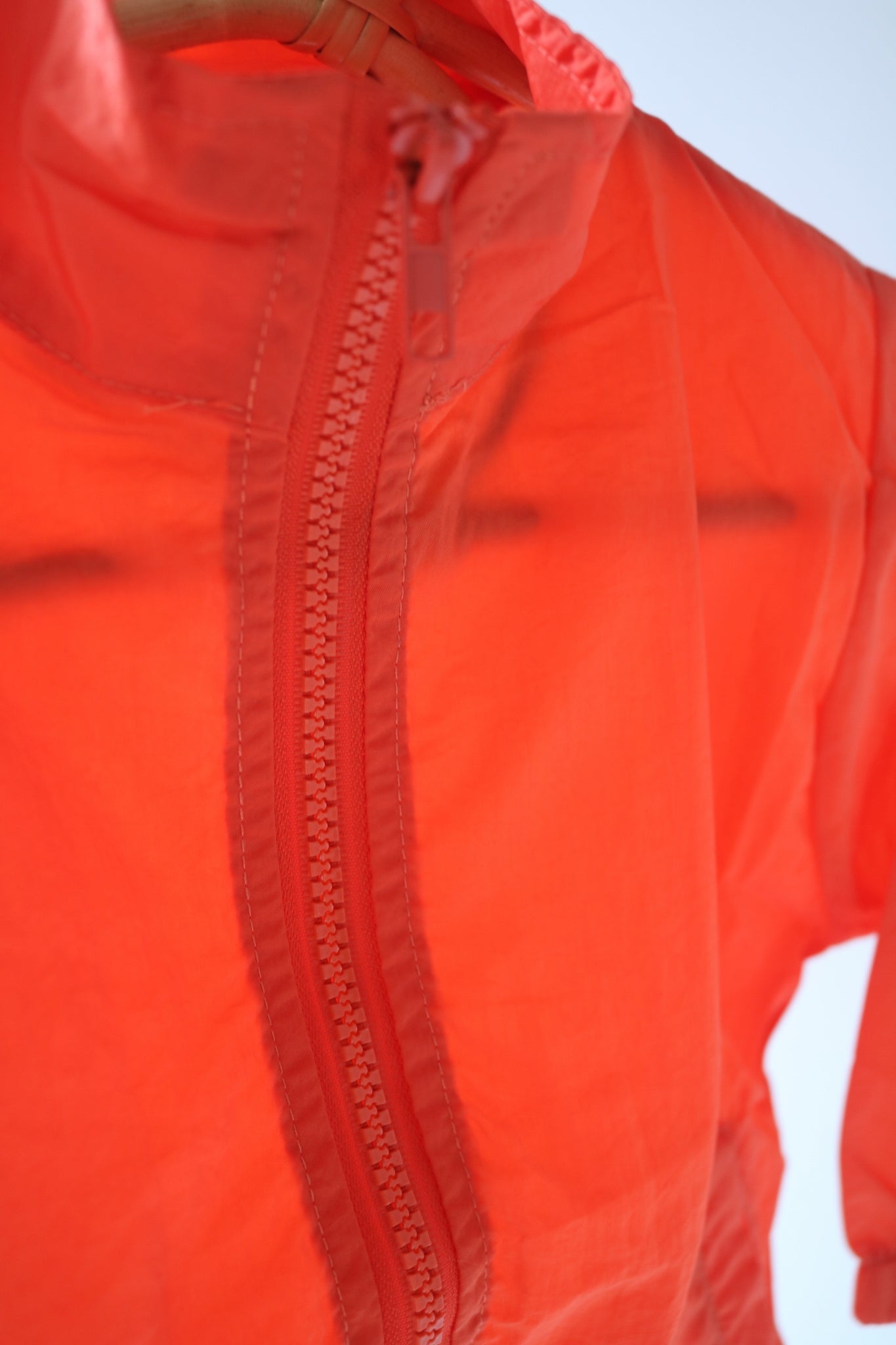 Windbreaker in Orange