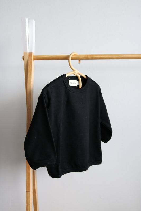 Light Sweatshirt in Black